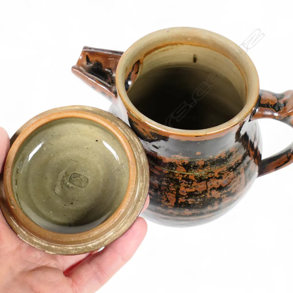 Peter Stichbury rare Abuja period lidded coffee pot, Image 1++