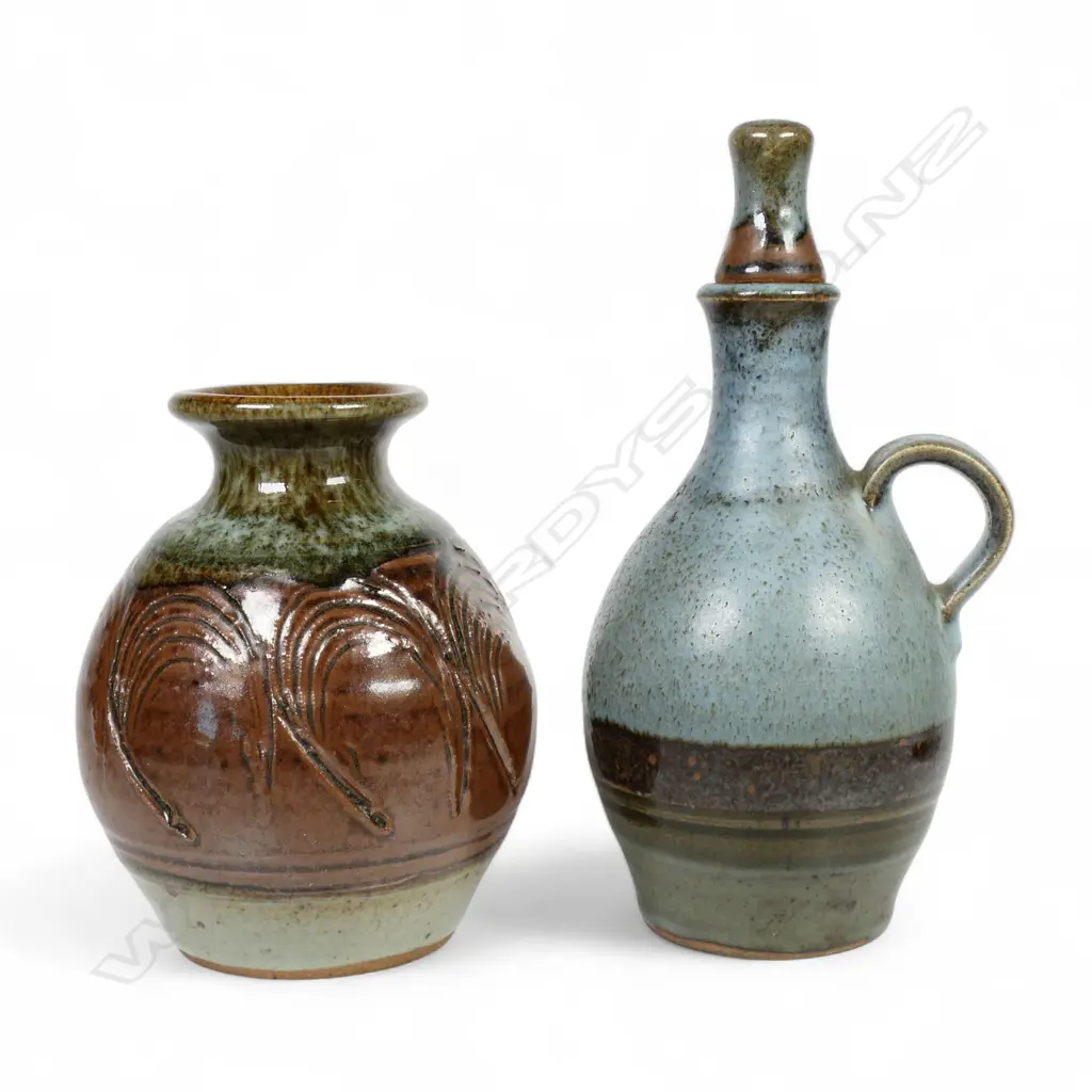 Peter Stichbury (1924-2015) small vase and stoppered oil bottle, Image 1++
