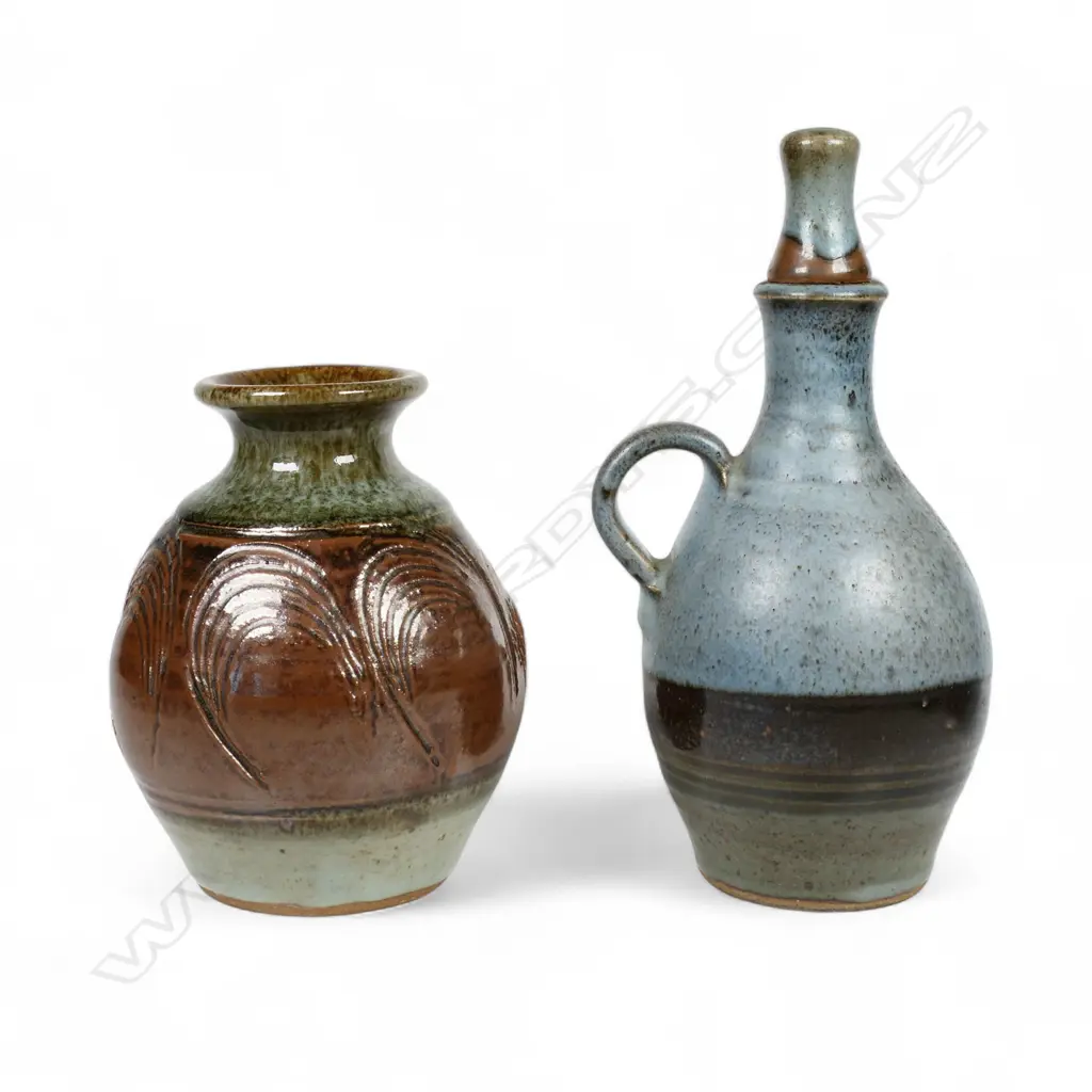 Peter Stichbury (1924-2015) small vase and stoppered oil bottle, Image 1++
