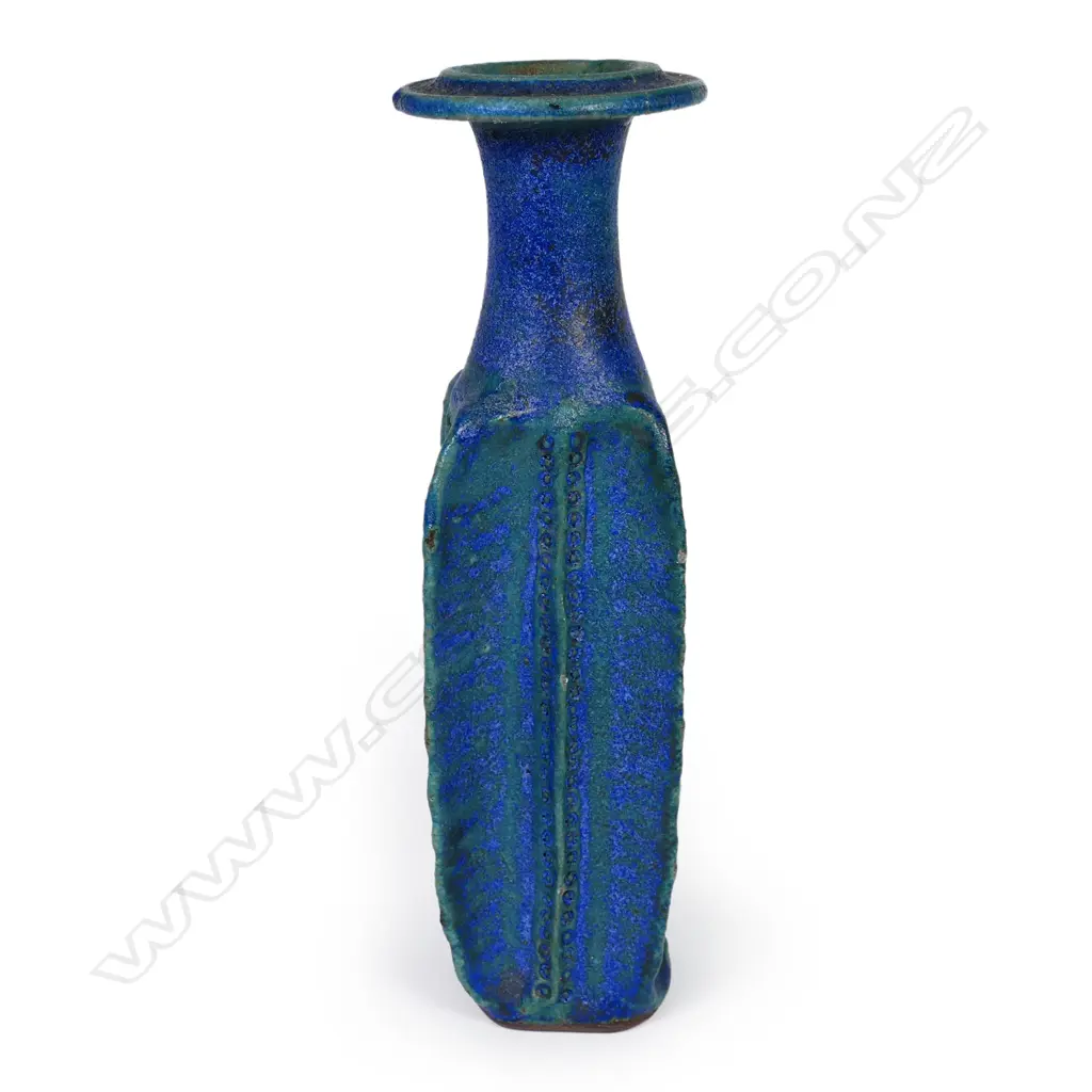 Graeme Storm winged bottle vase, Image 1++