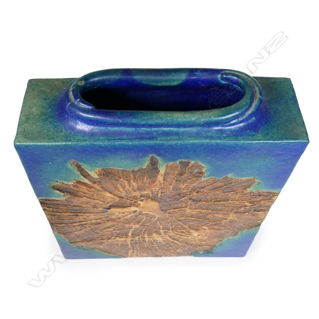 Keith Blight (1933-2017) slab sided vase, Image 1++