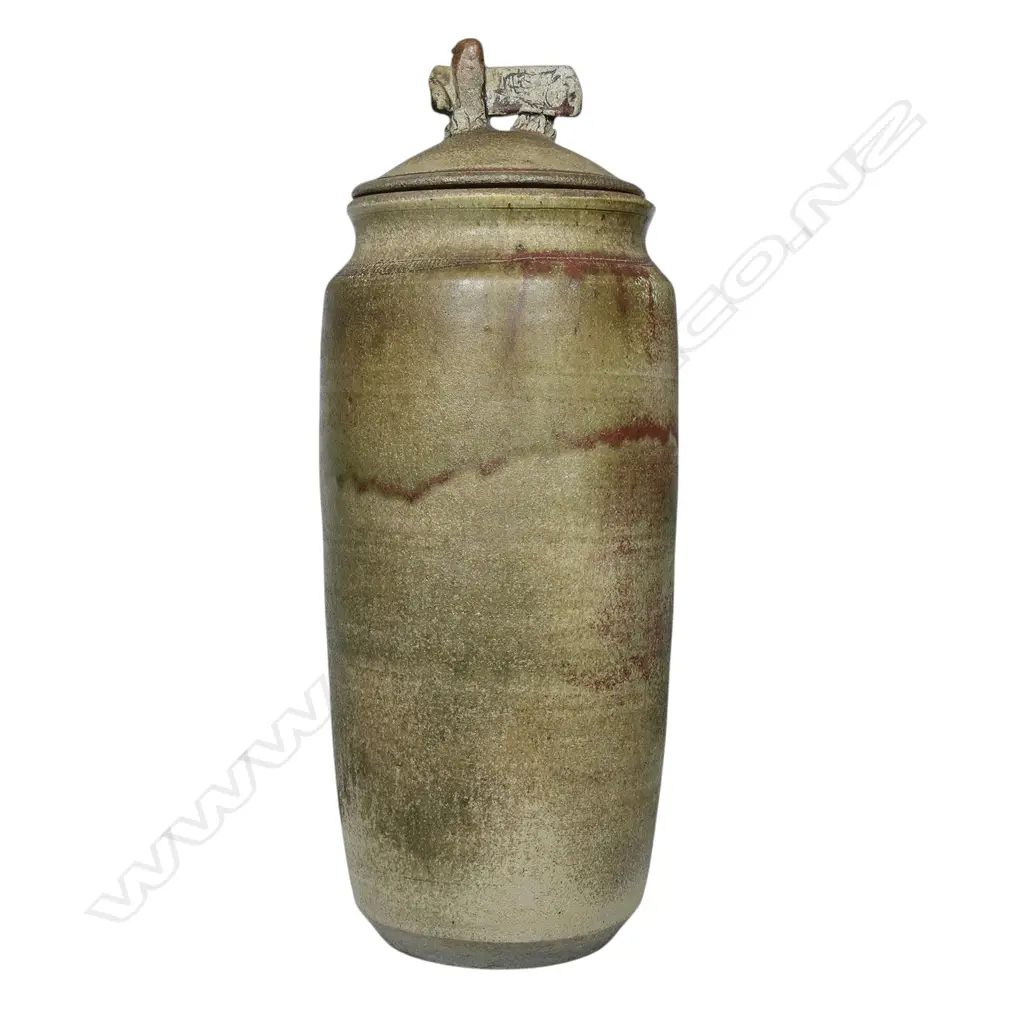 George Kojis large lidded jar, Image 1++