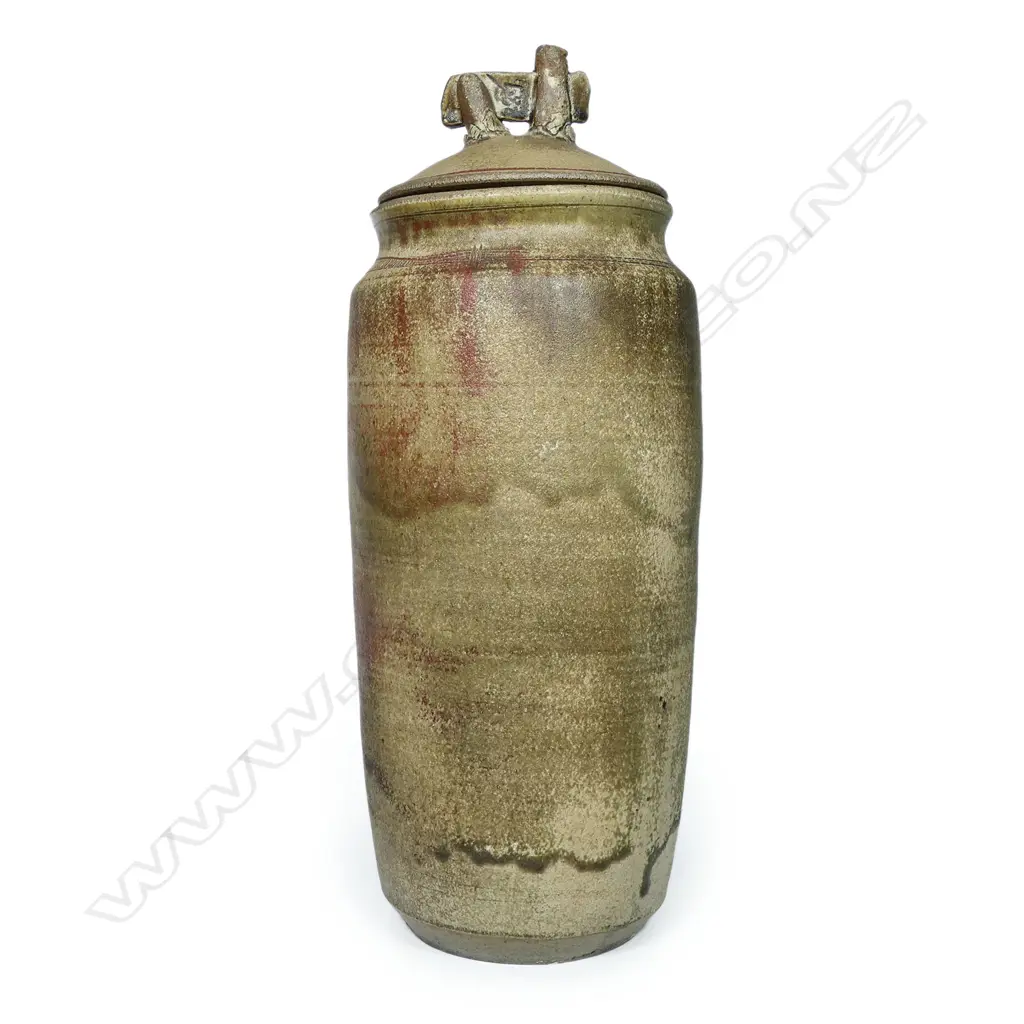 George Kojis large lidded jar, Image 1++