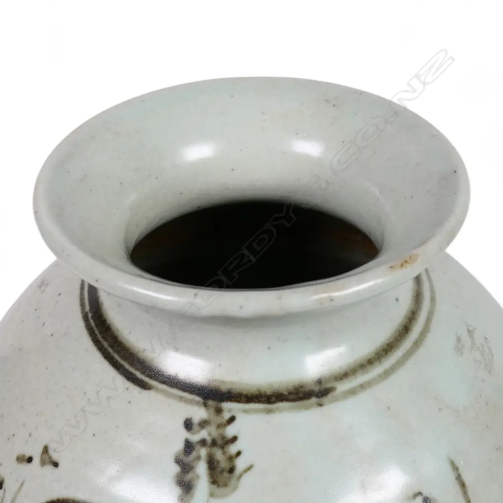 Royce McGlashen early vase, Image 1++