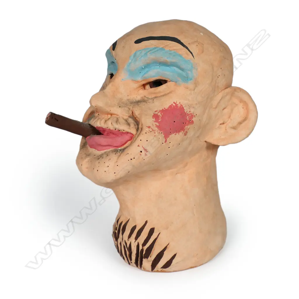 A Mark Rayner pottery bust Image 1++