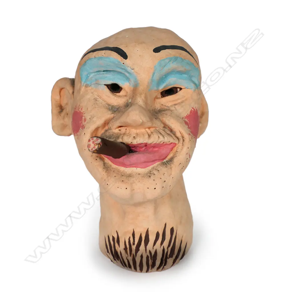 A Mark Rayner pottery bust Image 1++