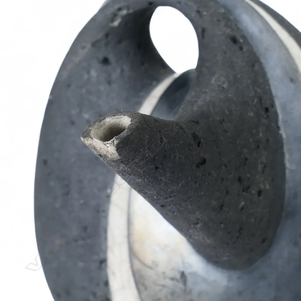 Rick Rudd stylised teapot form, Image 1++