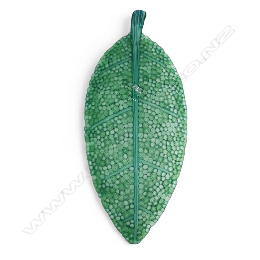 Stephen Bradbourne green glass leaf, Image 1++