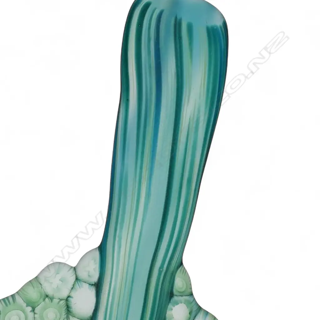 Stephen Bradbourne green glass leaf, Image 1++