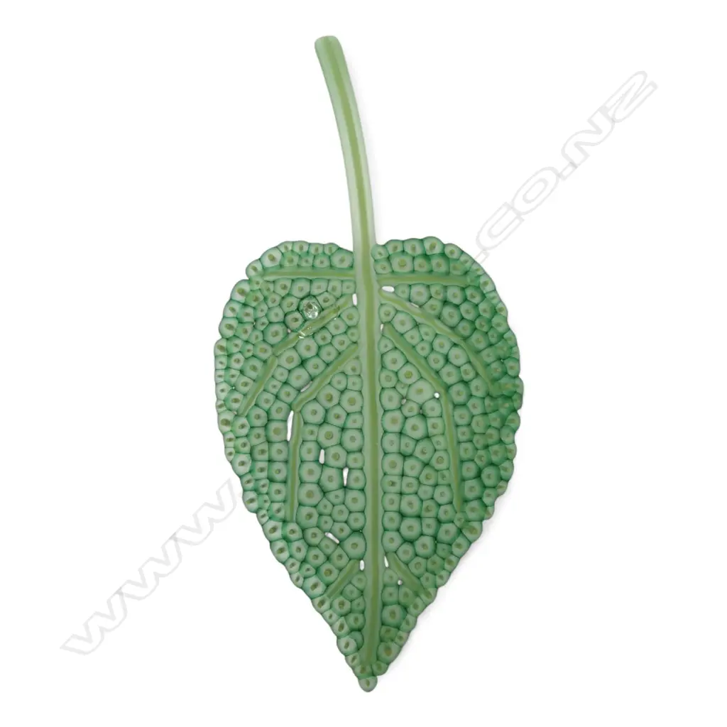 Stephen Bradbourne green glass leaf, Image 1++