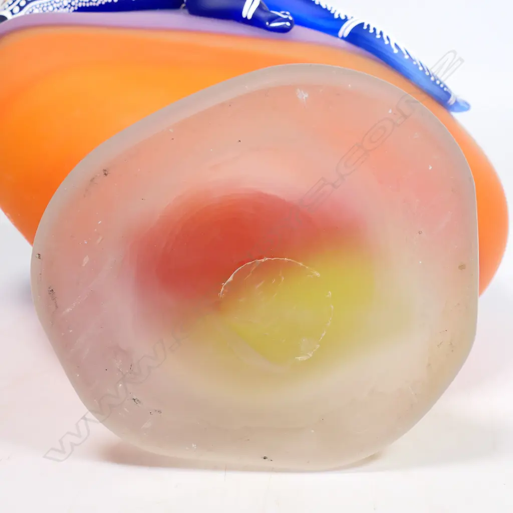 Tina Cooper sculptured glass centrepiece, Image 1++