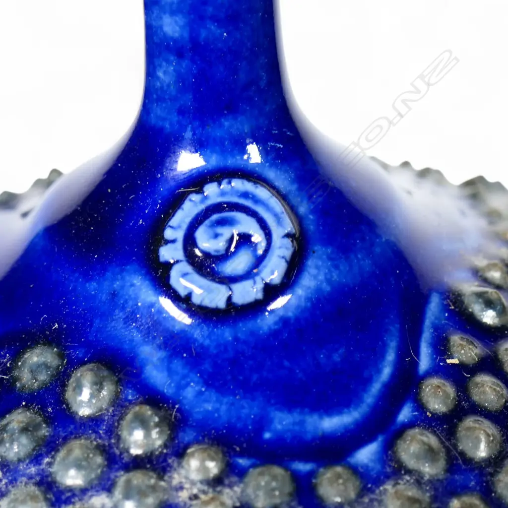 Keum Sun Lee blue vase, Image 1++