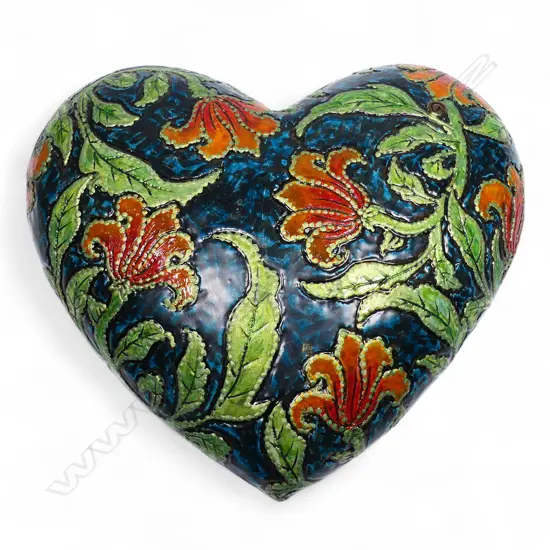 Keum Sun Lee wall hanging heart,