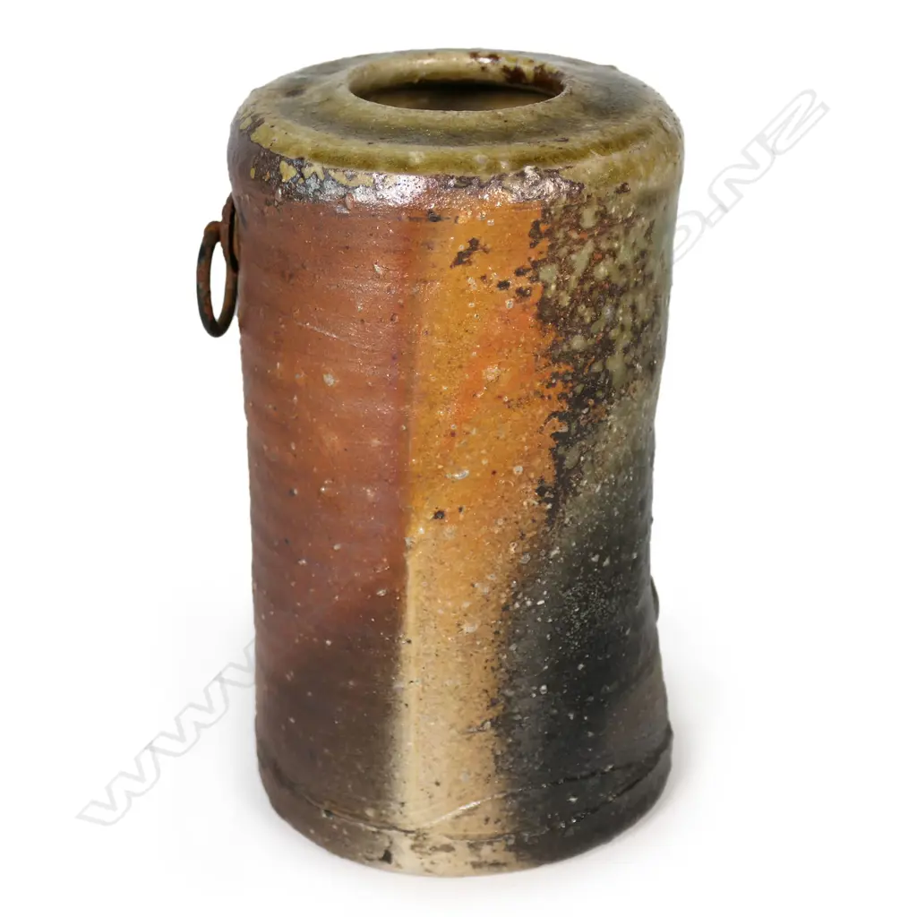 A Japanese vintage Shigaraki anagama fired wall vase, Image 1++