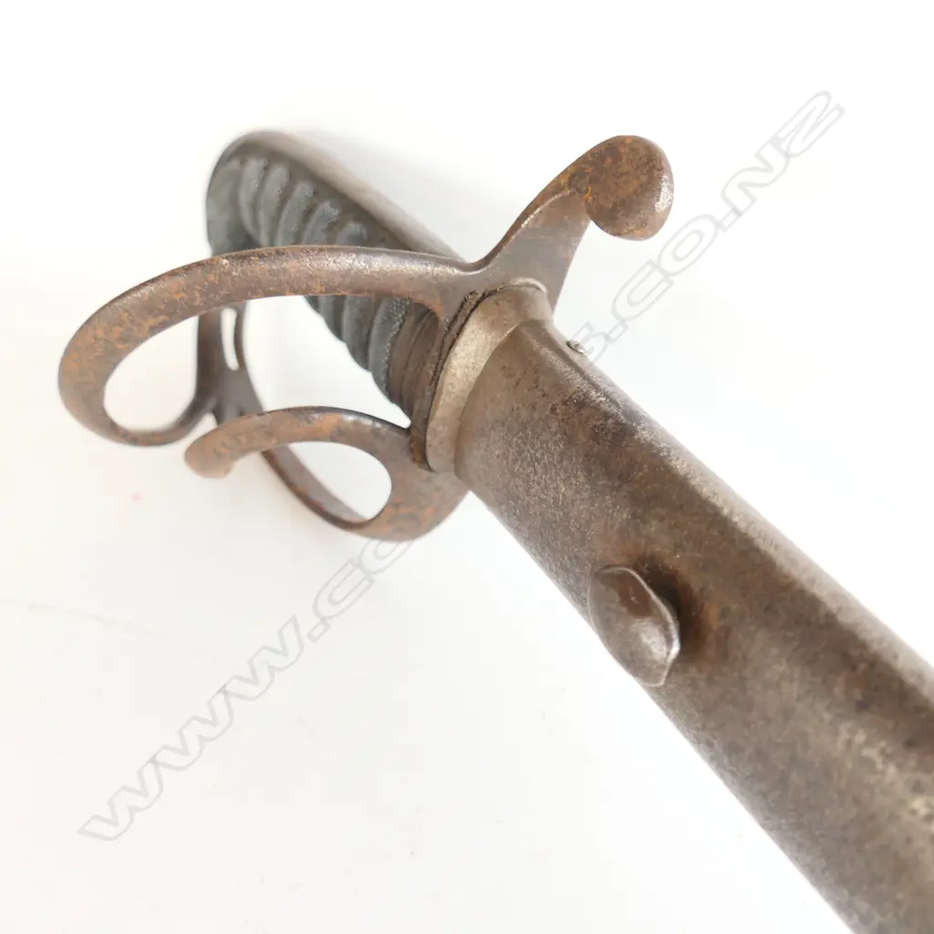 An 1821 pattern variant Light Calvary Officer's sword, of shorter length, Image 1++