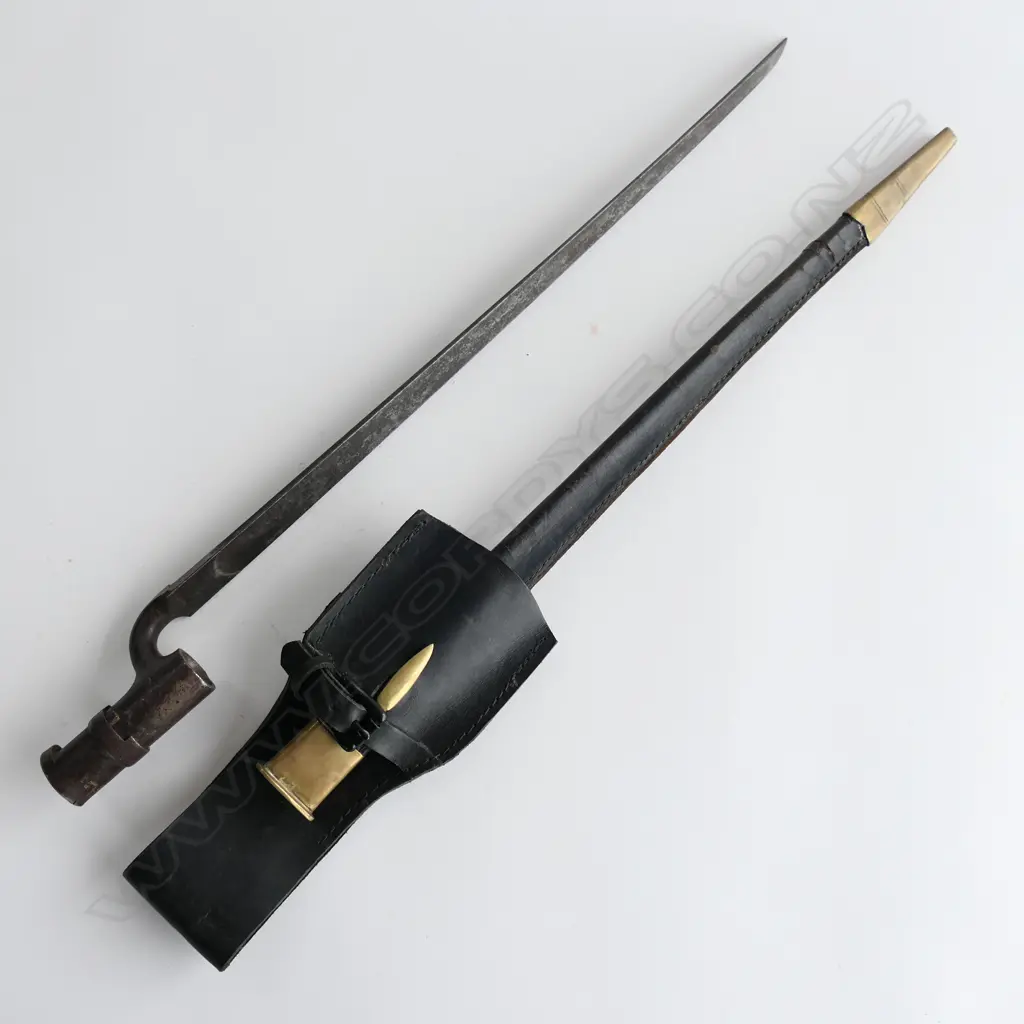British 1853 Enfield Triangular Socket Bayonet (‘1512’) and Scabbard, brass mounted black leather scabbard with replica leather frog Image 1++
