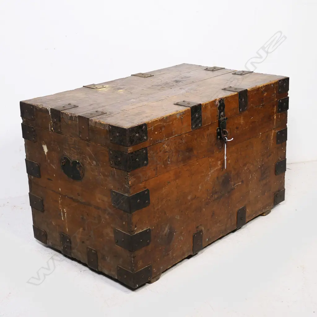 A 19thC iron bound pine trunk with iron strapping and clasp lock. 840 x 510x 530mm Image 1++
