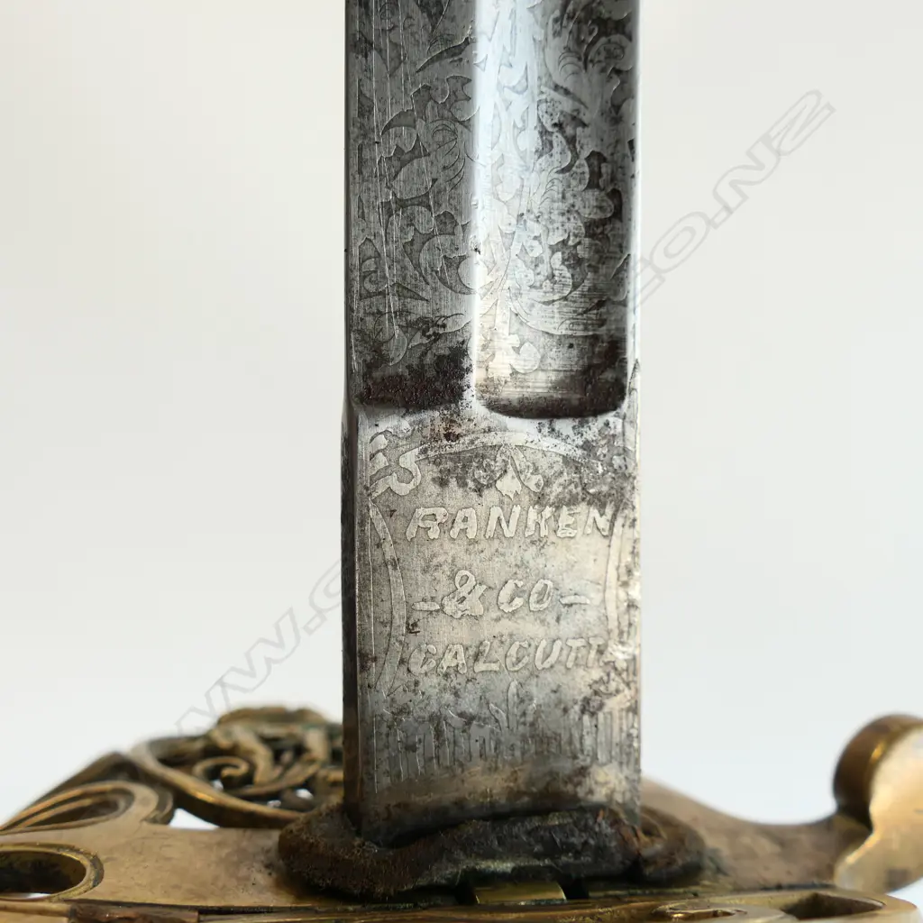 An 1822 Pattern Officer's sword with japanned steel scabbard,  brass guard with folding langet, VR crowned cypher, Image 1++