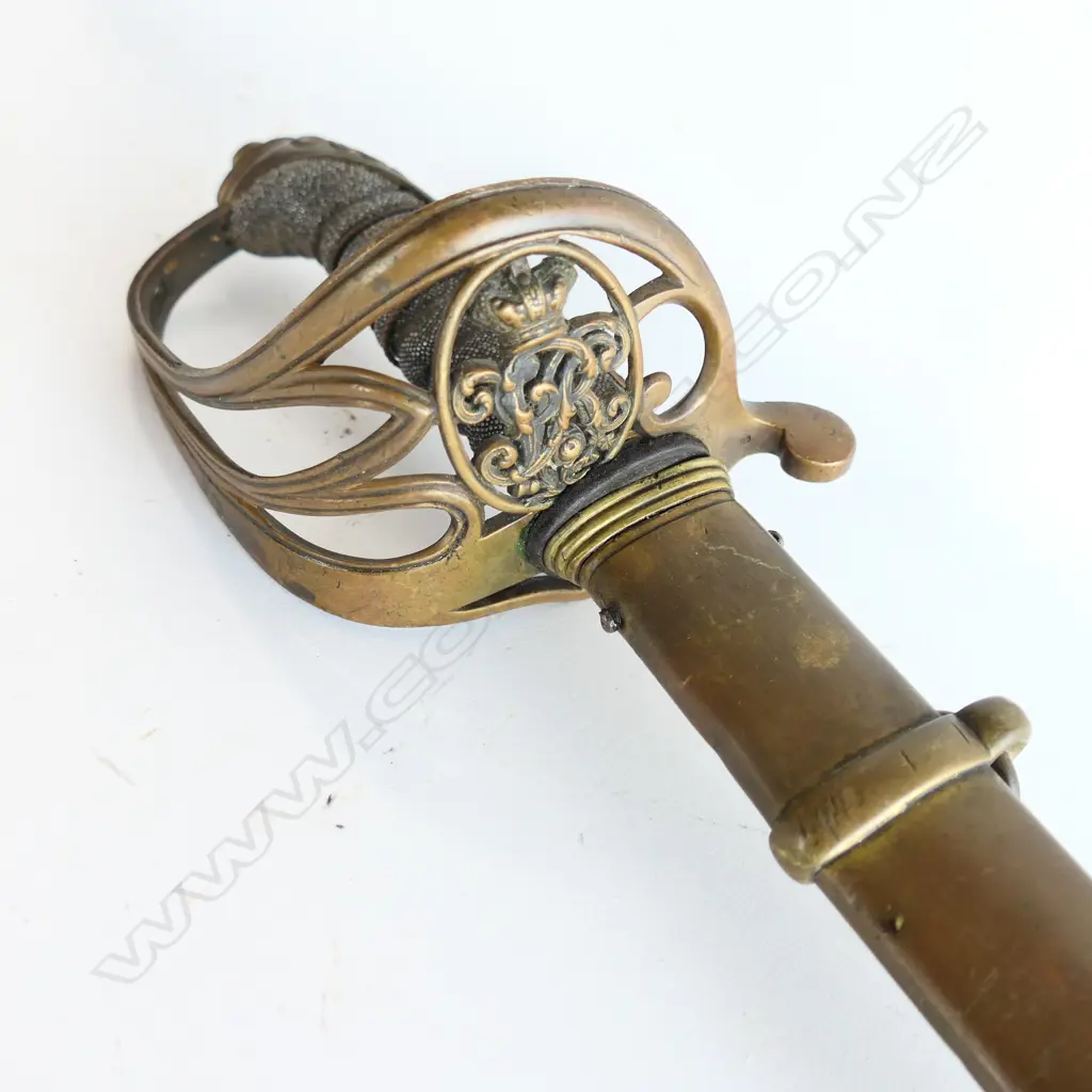 A Pattern 1822 Infantry Officer's sword and brass scabbard, with brass guard without folding langet, with VR crowned cypher, Image 1++