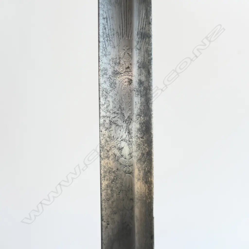 An 1827 Pattern British Naval Officer's sword with brass scabbard, the hilt with lion head pommel, Image 1++
