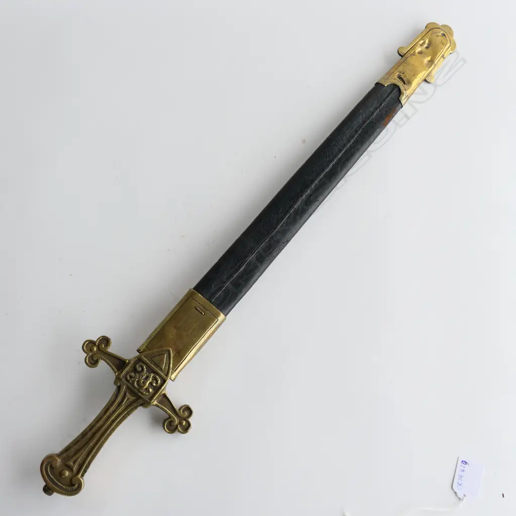 A British Drummers Pattern 1856 Sword. Clean 495mm straight double edged tapering blade, brass cruciform hilt with Victorian cypher. Stamped to side ‘9.96 RSF 13’ and matched ‘13’ to scabbard stud. Leather scabbard with brass locket and chape Image 1++