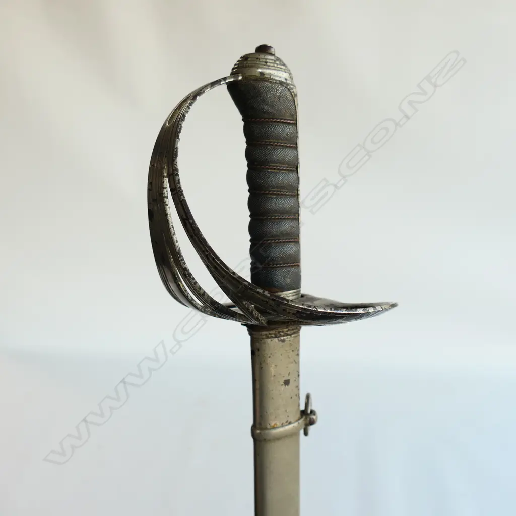 An 1827 pattern Rifle Volunteer's sword, nickel plated hilt with open swept guard, bugle cypher, Image 1++