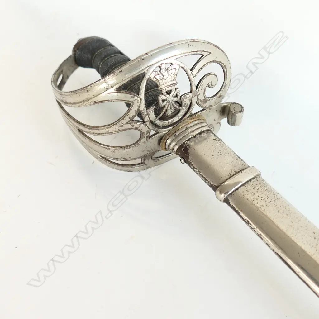 An 1827 pattern Rifle Volunteer's sword, nickel plated hilt with open swept guard with bugle cypher, Image 1++