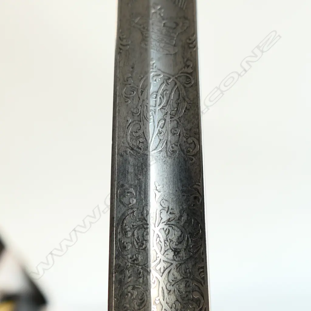 An 1827/1866 pattern Victorian Rifle Regiment Officer's sword and scabbard. With engraved and crested blade, sharkskin wire bound grip, Image 1++