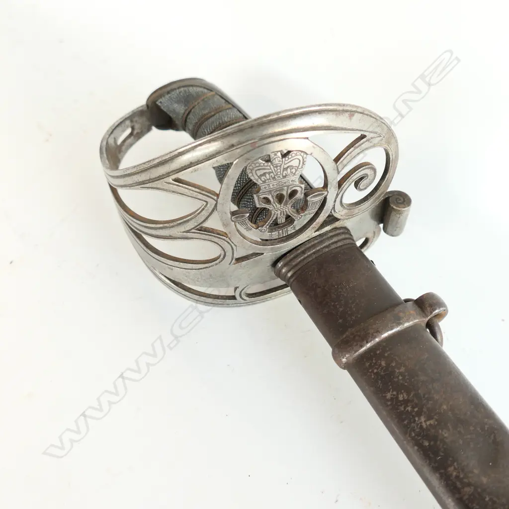 An 1827 Pattern Rifle Regiment Officer's sword, the hilt with open swept guard with cypher of bugle suspended from a crown, Image 1++