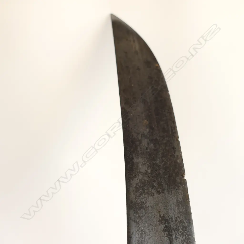 An attractive and scarce, blued and gilt bladed 1796 Pattern Light Calvary sabre and scabbard with 33" (825mm) curved blade, Image 1++