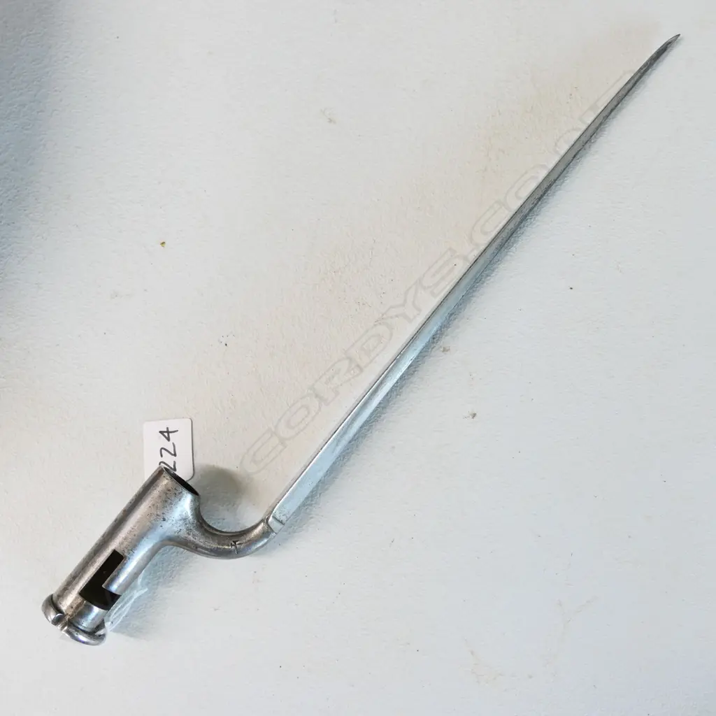 Pattern 1842 carbine small Socket Bayonet. Maker's mark ‘Gill’, ‘4 ‘ Lovell's type catch. No scabbard Image 1++