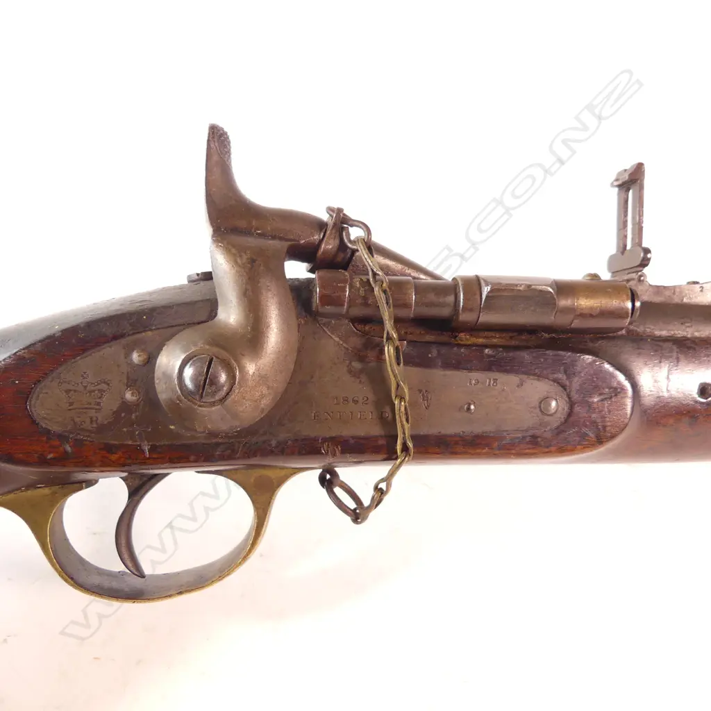 A Snider .577 calibre Mk.III Action Carbine 19" barrel, lock marked crown-over VR, 1862 over Enfield NZ over 87 marked on breech and stock. Image 1++