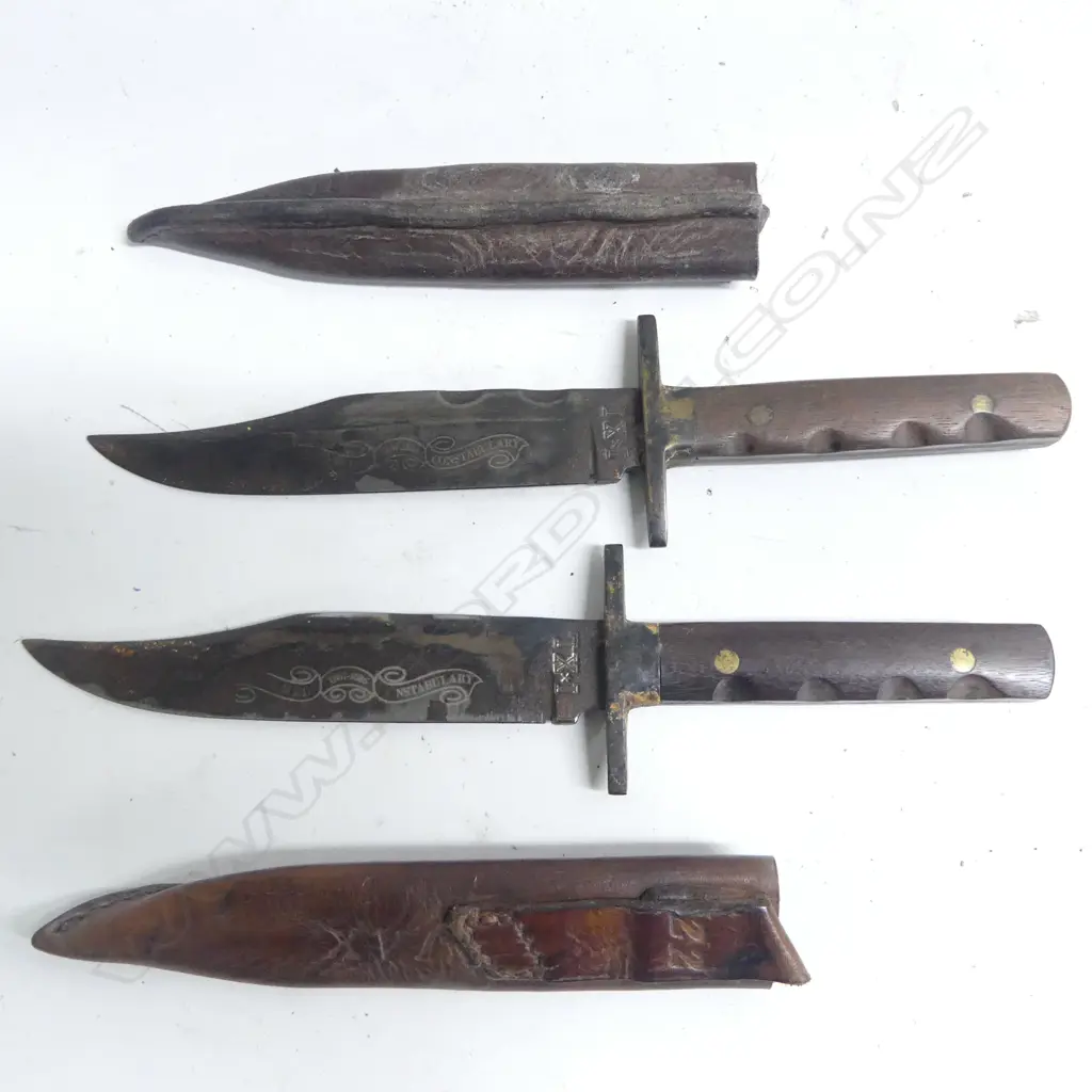 Two replica  clip blade  knives by I*XL Sheffield England, with wooden handles, Image 1++