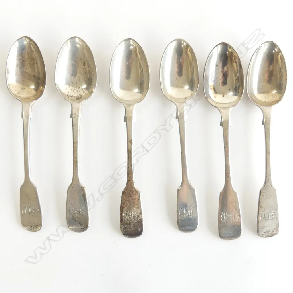 A set of six Victorian period sterling silver teaspoons fiddle pattern London 1884. 128gm Image 1++