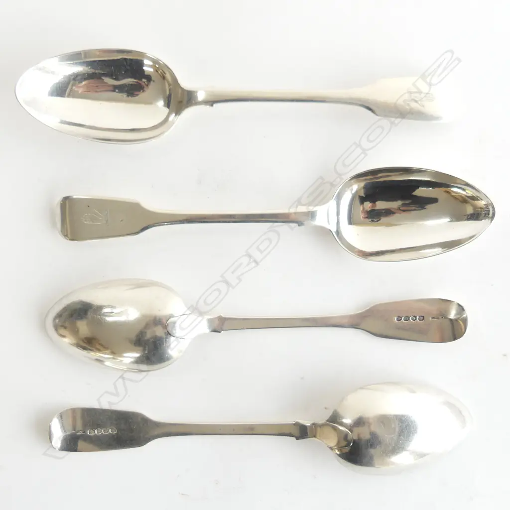 A set of four heavy William IV period crested fiddle pattern silver tablespoons, London 1831, by A.B. Savory. 298gm Image 1++