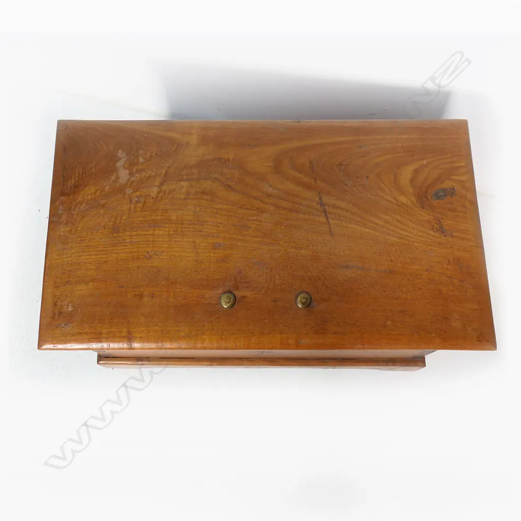 A small teak footlocker, with dovetailed corners and iron carrying handles, a candle box to the interior. 720 x 390 x 390mm. Image 1++