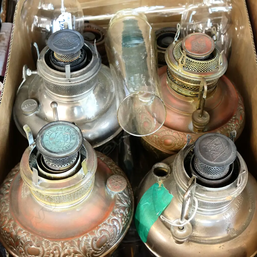 Six various paraffin lamps Image 1++