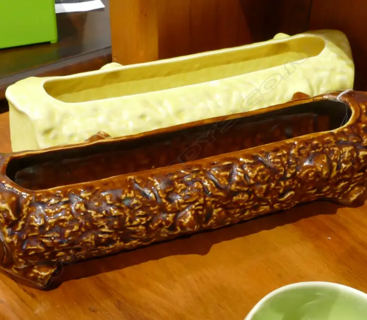 2 TEMUKA POTTERY TROUGH VASES Image 1++