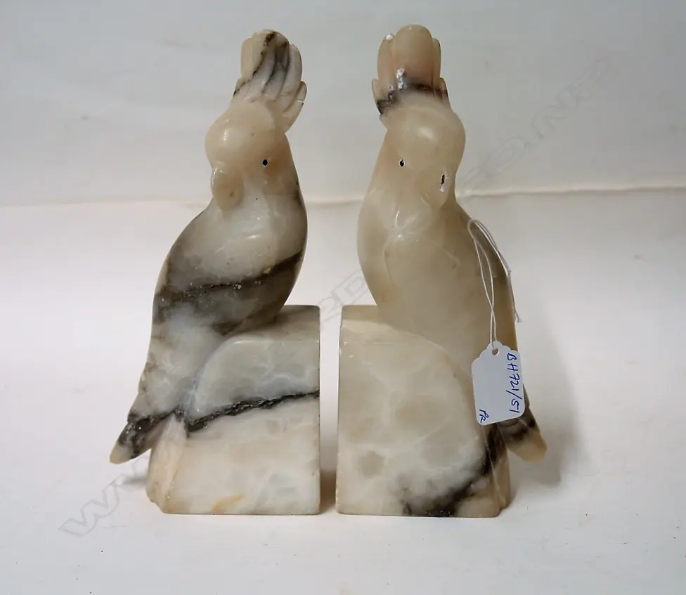 PR VINTAGE ALABASTER COCKATOO BOOKENDS Image 1++