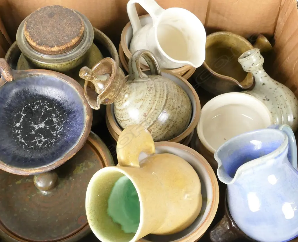 A collection of Ian Firth small pottery items Image 1++