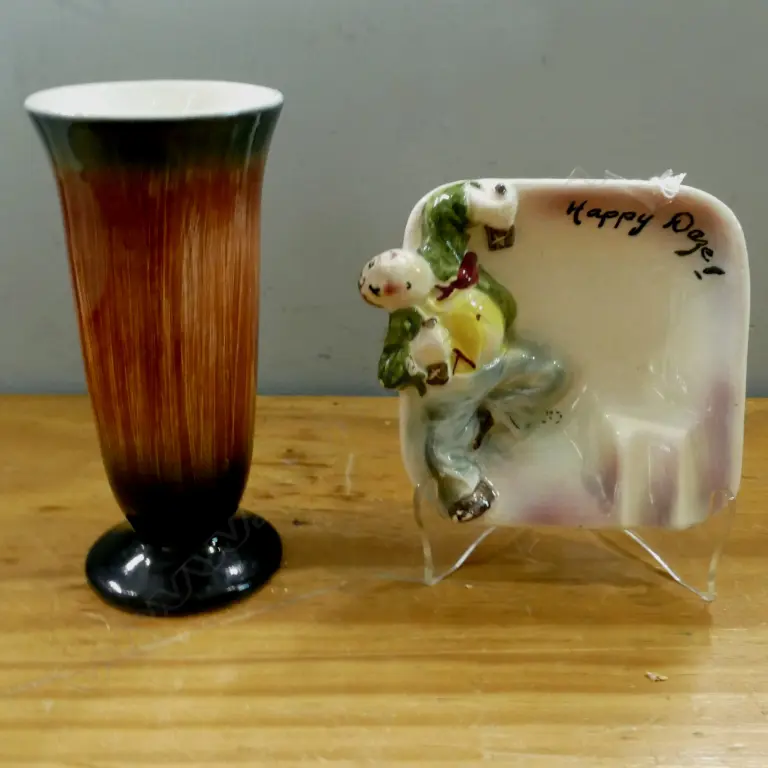 TITIAN STUDIO 'HAPPY DAZE' ASHTRAY & SM TALL VASE Image 1++