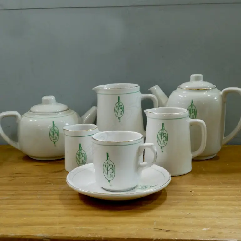 6 C/LYNN DE BRETTS HOTEL PCS; JUGS ETC Image 1++