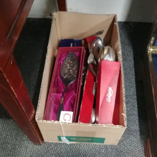 LARGE LOT OF ASST CUTLERY