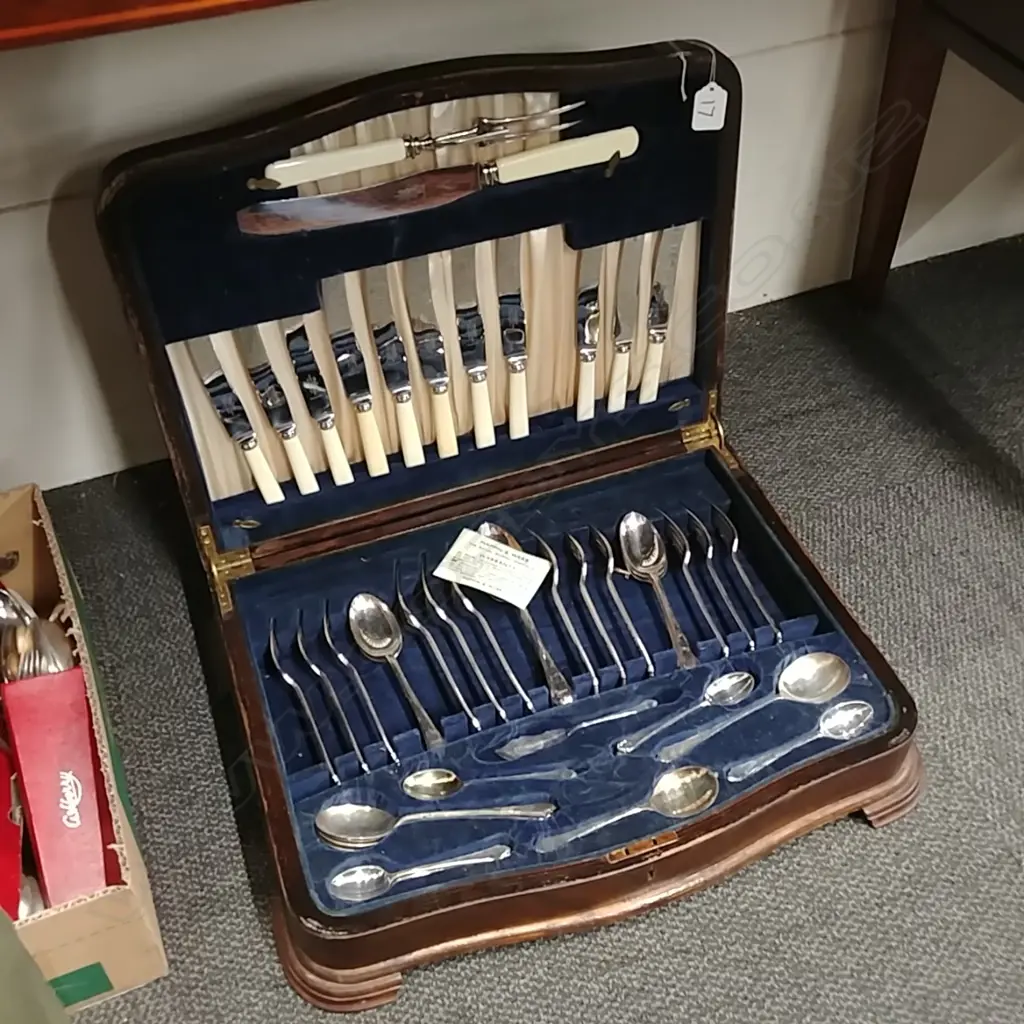 CANTEEN MAPIN WEBB CUTLERY Image 1++