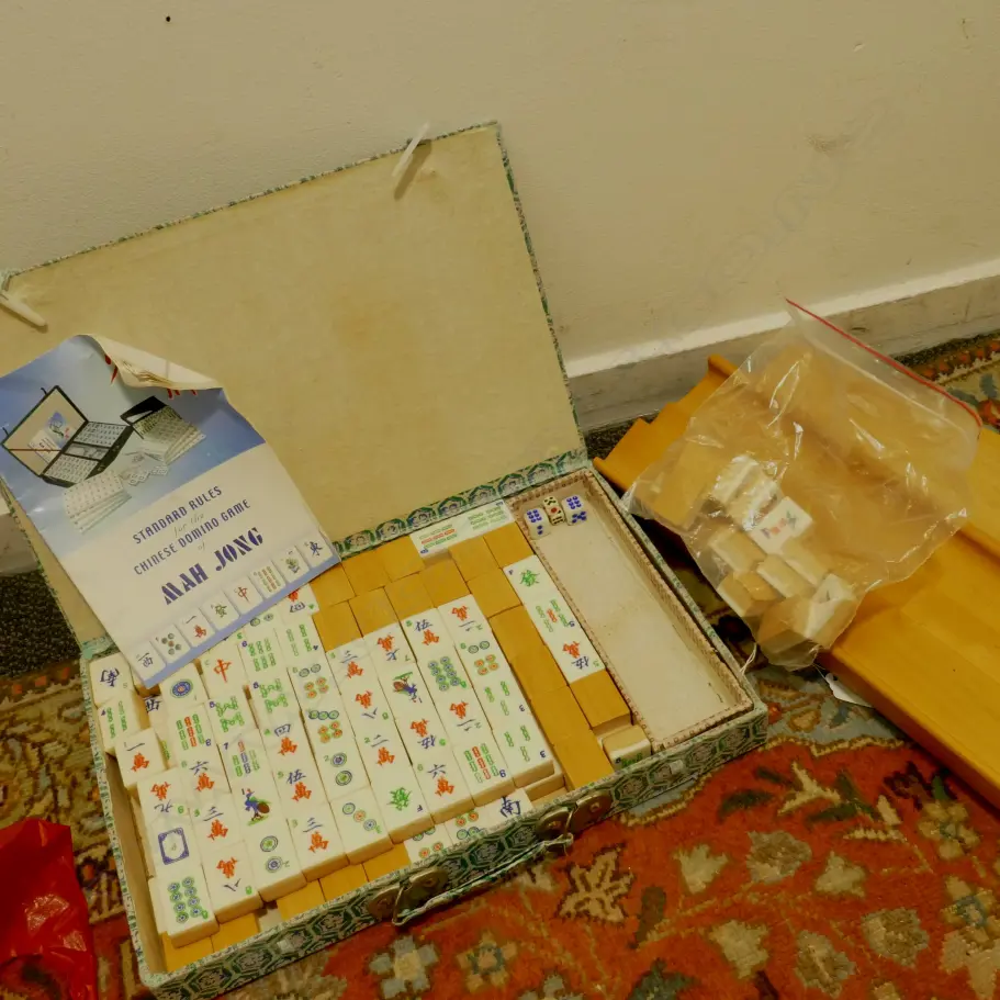 MAHJONG SET WITH BOARDS Image 1++