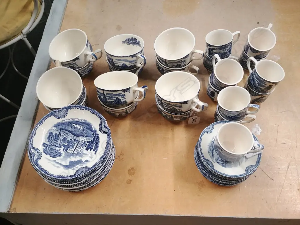JOHNSON BROS. 12 CUPS&SAUCERS & 11 C&S'S Image 1++