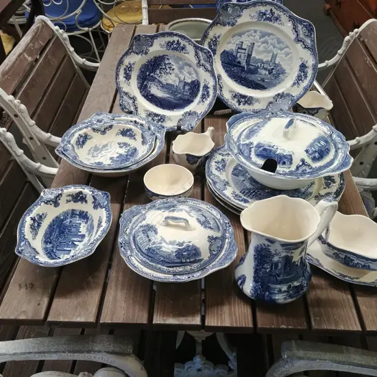 JOHNSON BROS. PLATTERS,BOWLS,TUREENS,JUGS,ETC (16P