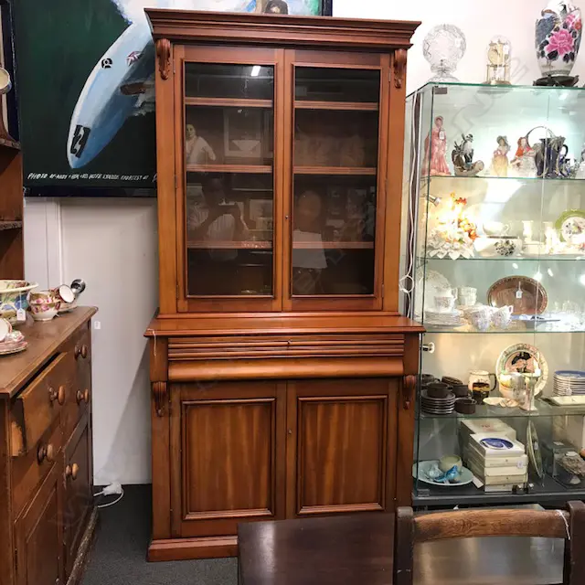 QUALITY AUSTRALIAN BLACKWOOD BOOKCASE CABINET Image 1++