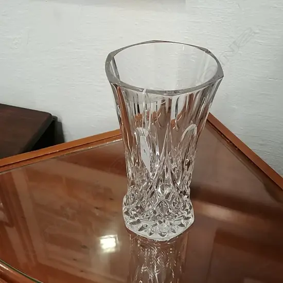 MED. CUT CRYSTAL FLARED VASE