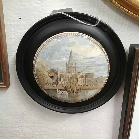 PRATTWARE POT LID "THE HOLY TRINITY" 